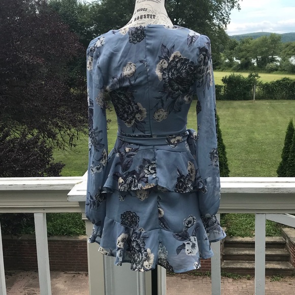 🎉HP🎉 love, FIRE Floral Wrap Ruffle Dress Blue Sm - Picture 3 of 6